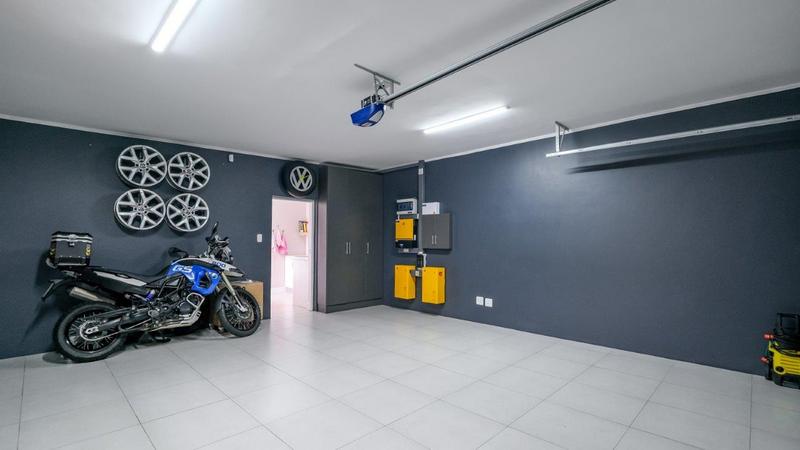 4 Bedroom Property for Sale in Blue Mountain Village Western Cape